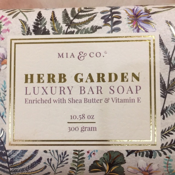 Mia & Co Colorful Herb Garden Scented Luxury Soap Bar 10.58 oz NWT shea butter - Picture 2 of 12